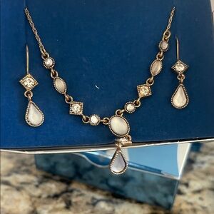 Avon Gold and Cream Necklace Set